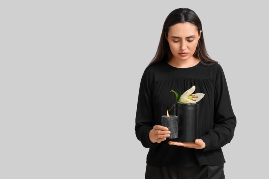 Traslado de restos de un nicho a otro